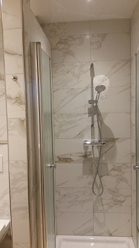 Dusche mit WC